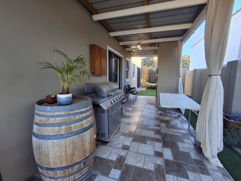 3 Bedroom Property for Sale in Glen Lilly Western Cape